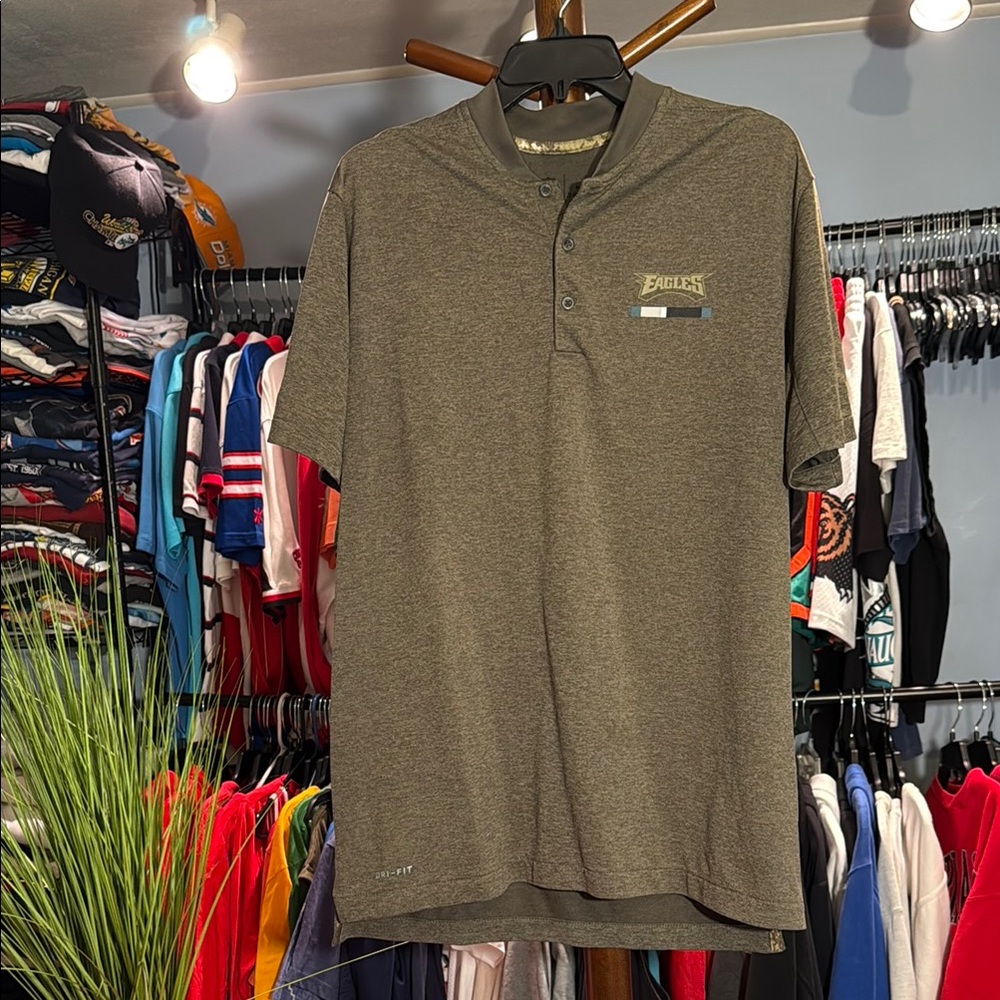 Nike Men’s Olive Green Eagles Polo